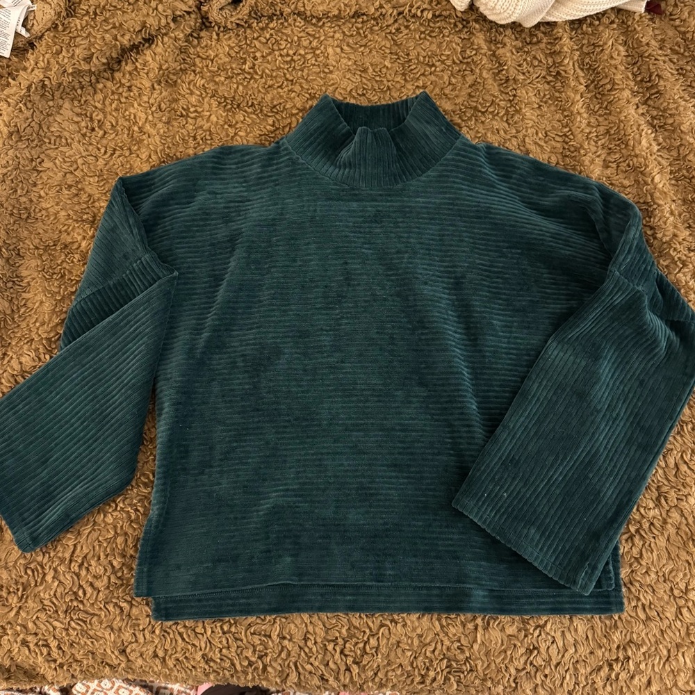 Madewell texture and thread green velvet mock neck